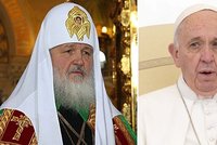 Poprvé po tisíci letech: Katolický papež se setká s pravoslavným patriarchou