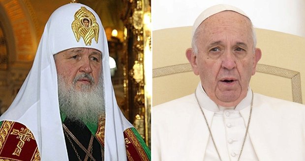 Poprvé po tisíci letech: Katolický papež se setká s pravoslavným patriarchou