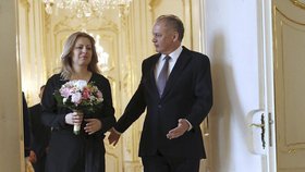 Odcházejí prezident Andrej Kiska začal předávat palác pro hlavu státu své nástupkyni Zuzaně Čaputové. Do inaugurace jí navíc nabídl kancelář, aby si mohla sestavit svůj tým a vést nejrůznější schůzky.