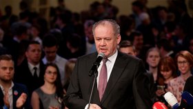 Ke zvolení prezidentkou přijel Zuzaně Čaputové osobně pogratulovat také končící slovenský prezident Andrej Kiska