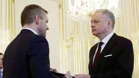 Slovenský prezident Andrej Kiska jmenoval novým premiérem země Petera Pellegriniho (22. 3. 2018).