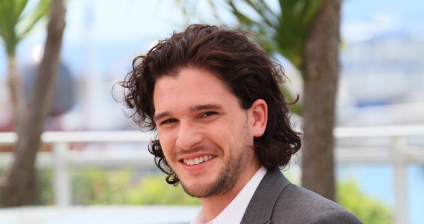 Britský herec Kit Harington