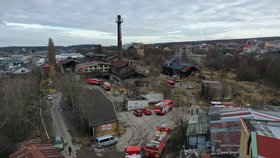 V bývalém průmyslovém areálu v Kladně hořelo.