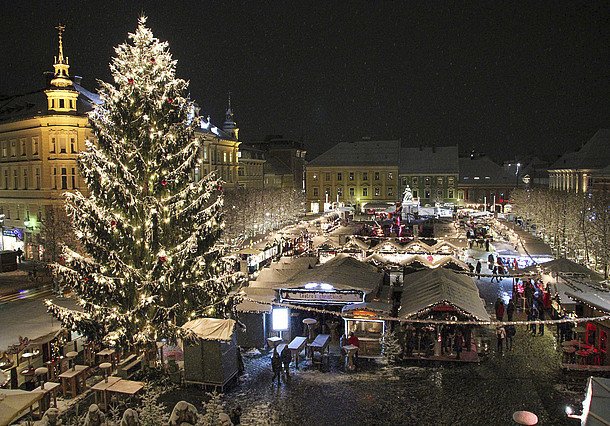 Vánoční kouzlo a Christkindlmarkt v Klagenfurtu