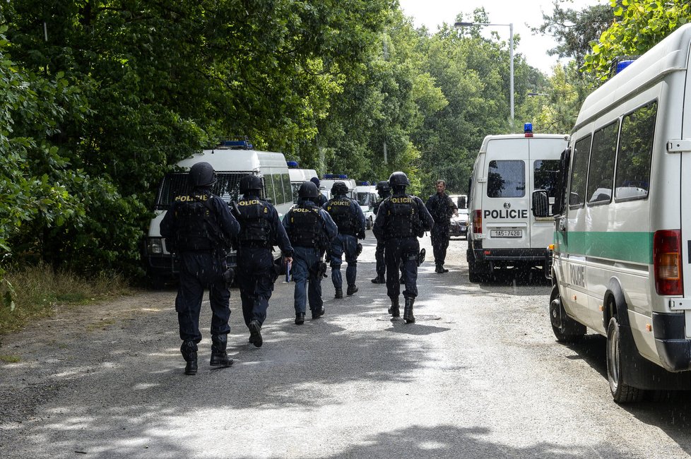 Na místě zasahuje Speciální policejní jednotka