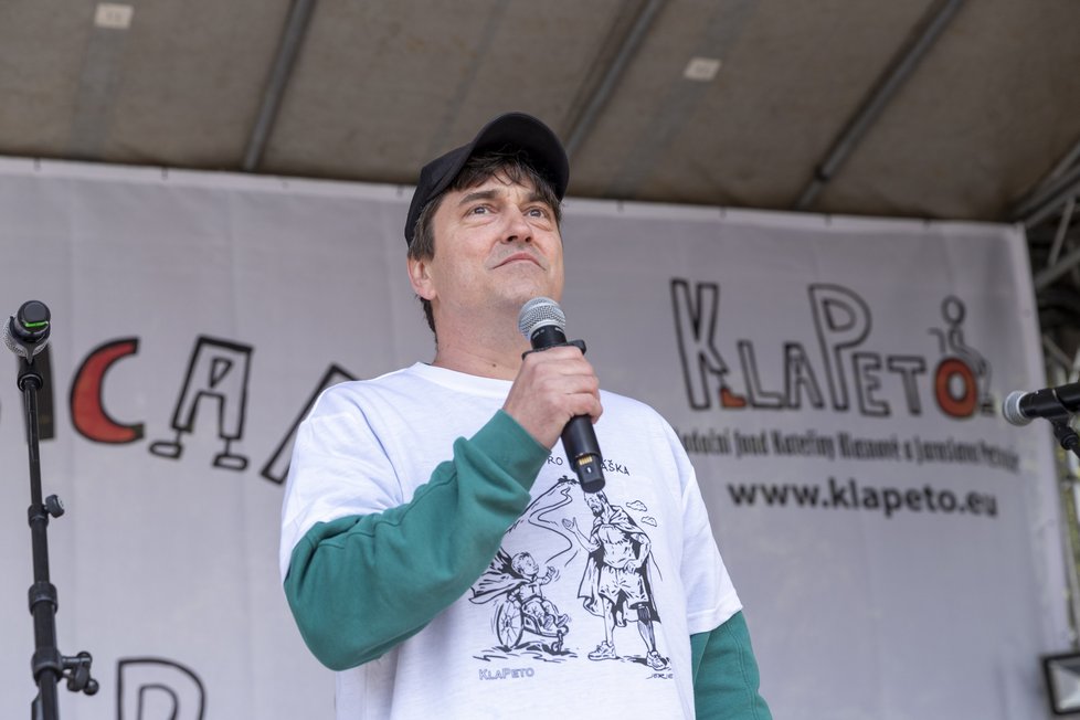 Akci podpořil i herec Saša Rašilov.