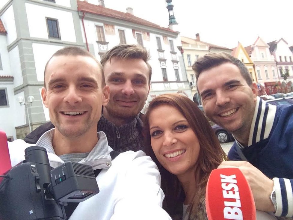 Tým módních lovců  na selfie z Třeboně.