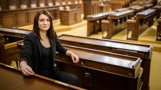 Exposlankyně Klára Kocmanová: Sněmovna vás pohltí, poslanci si během nočních obstrukcí dělali táboráky Exposlankyně Klára Kocmanová: Sněmovna vás pohltí, poslanci si během nočních obstrukcí dělali táboráky