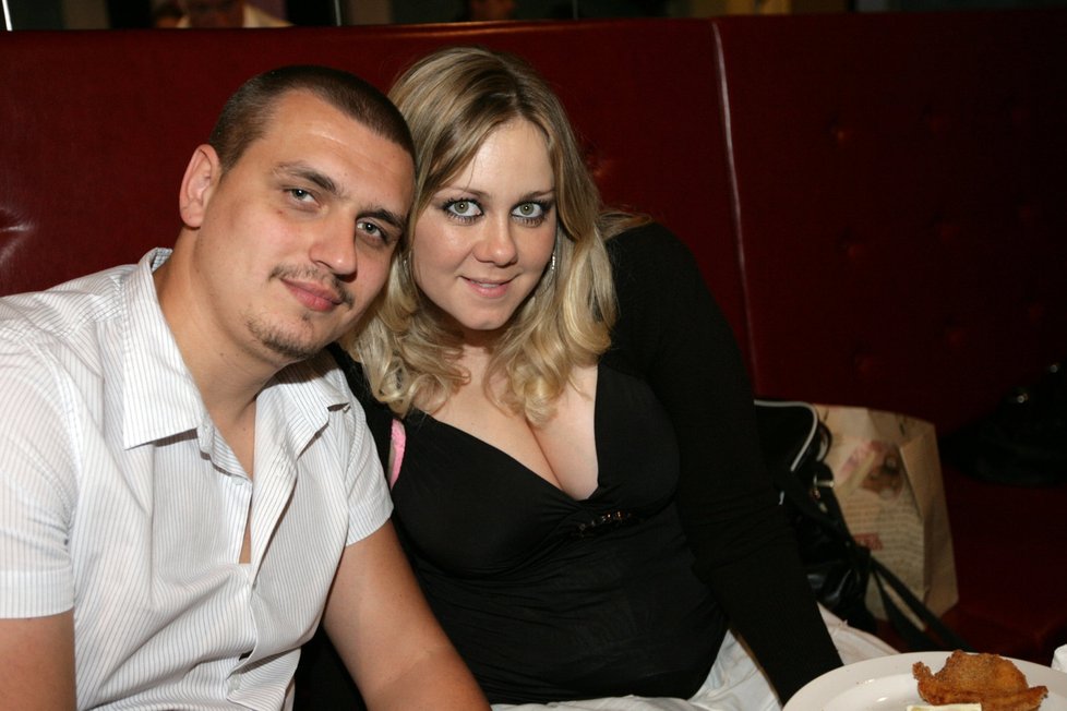 Těhotná Klára Kolomazníková přišla s partnerem na večírek i přesto, že má rodit už za dva měsíce!