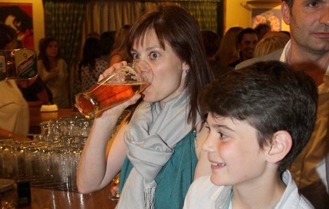 Manželka Trojana Klára: Překonala deprese a se synem (12) vyrazila na pivo