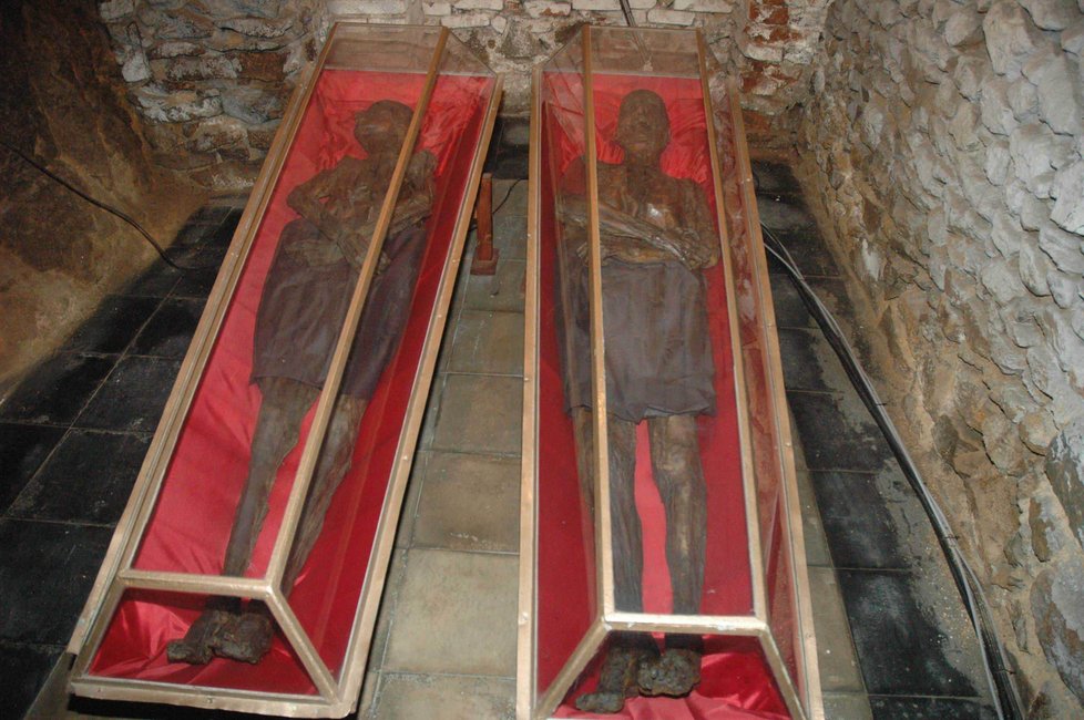 Mumie v klatovských katakombách.