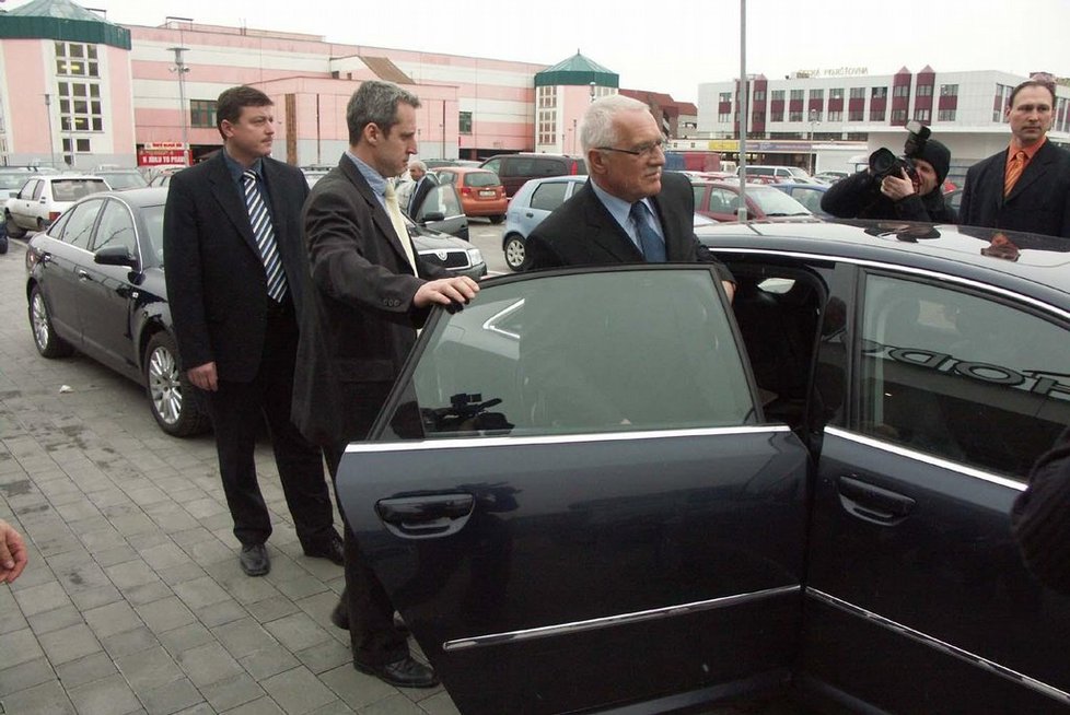 Prezident Klaus dával přednost vozům značky Audi