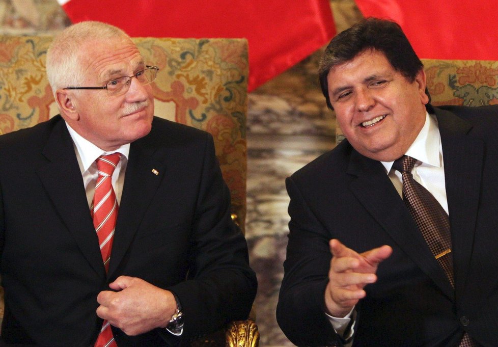 S exprezidentem Garcíou se během státní návštěvy Peru v listopadu 2009 sešla i bývalá hlava našeho státu Václav Klaus.