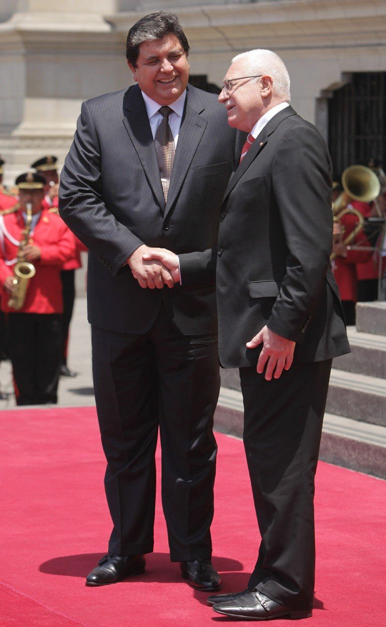 S exprezidentem Garcíou se během státní návštěvy Peru v listopadu 2009 sešla i bývalá hlava našeho státu Václav Klaus.
