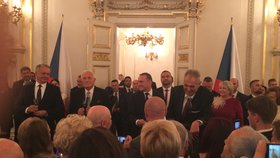 Recepci zahájili tři prezidenti - Miloš Zeman, slovenská hlava státu Andrej Kiska a bývalý český prezident Václav Klaus