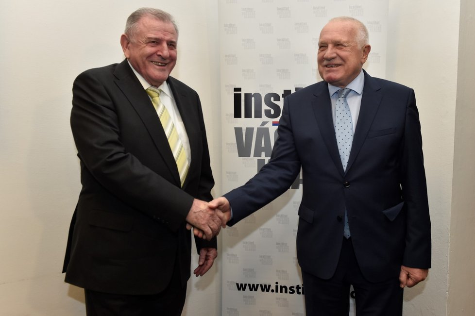 Diskuze o vývoji Česka a Slovenska 25 let po rozpadu společné republiky: Václav Klaus a Vladimir Mečiar