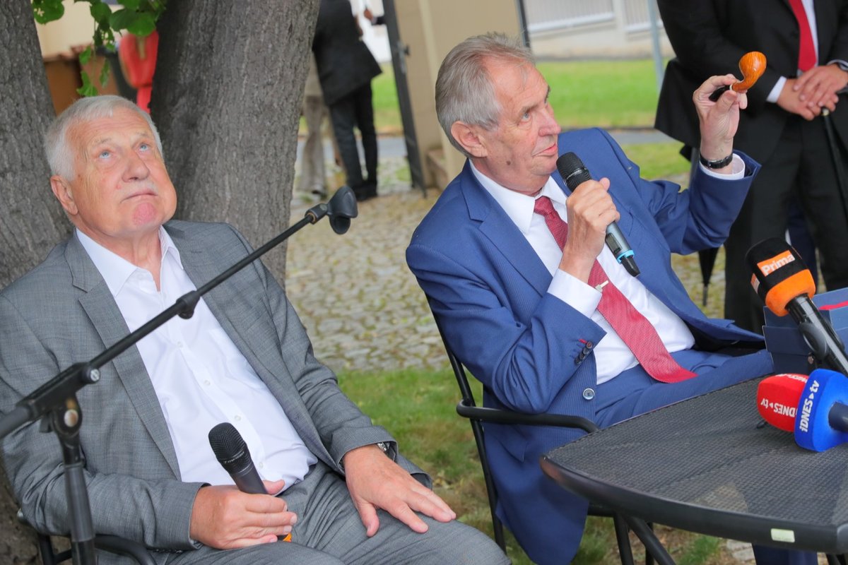 Prezident Miloš Zeman řeční na oslavě 78. narozenin bývalé hlavy státu Václava Klause (19. 6. 2019)