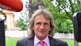 Ekonom Miroslav Ševčík na oslavě 78. narozenin exprezidenta Václava Klause (19. 6. 2019)