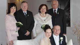 Václav Klaus ml. se oženil se svou o 16 let mladší milenkou Lenkou