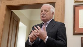 Bývalý prezident Václav Klaus si může pískat, od března vydělal až čtyři miliony