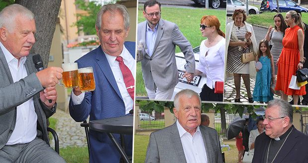 Klaus při své oslavě sepsul Kalouska, Zeman se dožadoval piva. Přišli i Nečasovi či Duka