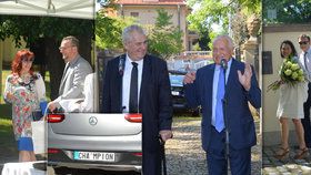 Klaus oslavil 76. narozeniny. Dorazili Zeman, Duka, Nečas, Forejt i Bobošíková