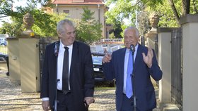 Miloš Zeman dorazil na oslavu narozenin Václava Klause