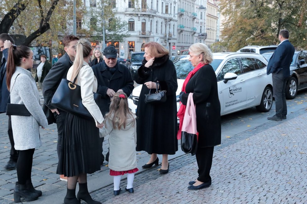 Livia Klausová slaví 75. narozeniny. Oslavy začaly o několik dní dříve na slavnostní mši. Na snímku Ladislav Jakl (6. 11. 2018).