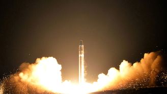 Kim Čong-un: KLDR zastavuje s okamžitou platností jaderné a raketové testy