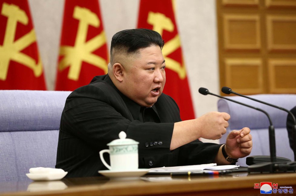 Severokorejský vůdce Kim Čong-un na plenárním zasedání Korejské strany práce (9. 02. 2020)