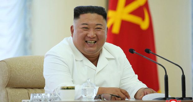 Kim porušuje sankce a vydělal miliony. Analytici ukázali, že z KLDR pašuje písek