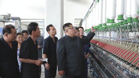 Kim Čong-un navštívil kosmetické závody.