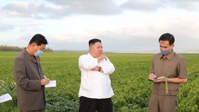 Severokorejský diktátor Kim Čong-un. Vůdce KLDR vyjel zkontrolovat škody po tajfunu. (31.08.2020)