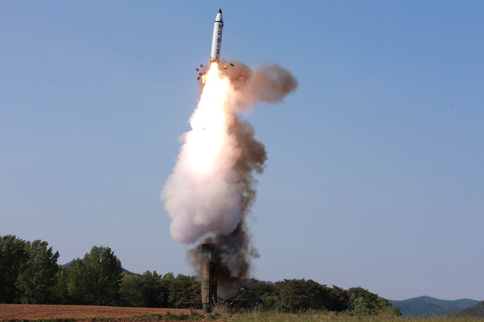 KLDR v posledních týdnech podnikla několik raketových testů.