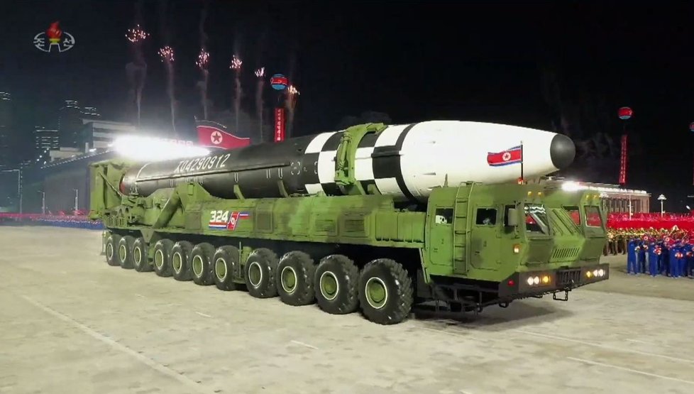 Nová, větší Kimova raketa.