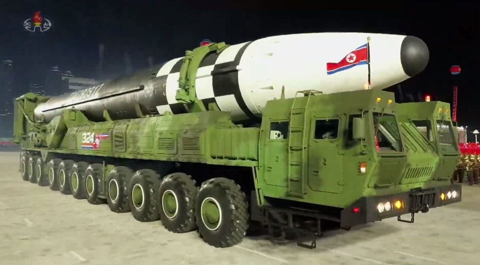 Nová, větší Kimova raketa.