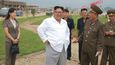 Stavba severokorejského přímořského letoviska je skoro u konce. NA projekt dohlížel i vůdce Kim Čong-un, někdy i s manželkou.