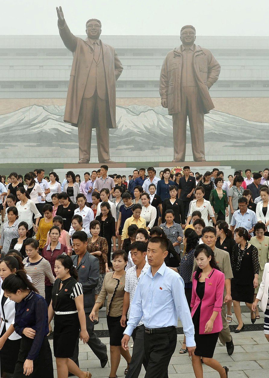 Severní Korea oslavuje 72. výročí založení Korejské strany práce.