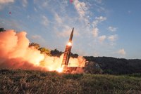 Přituhuje? Jižní Korea odpověděla na vodíkovou bombu KLDR raketami