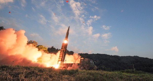 Přituhuje? Jižní Korea odpověděla na vodíkovou bombu KLDR raketami