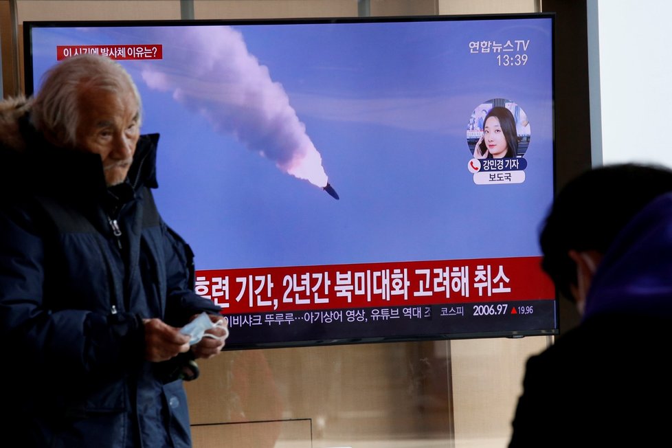 Severní Korea odpálila dvě rakety, uvedla Jižní Korea.