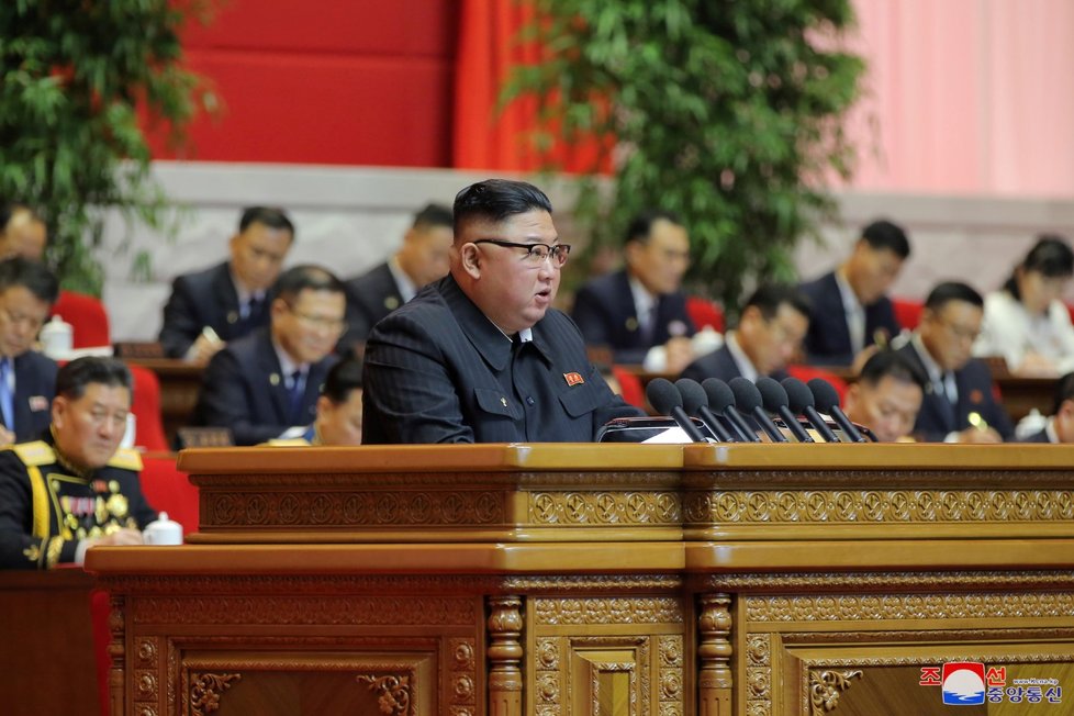 Sjezd Korejské strany práce zahájil prezident Kim Čong-un (6. 1. 2021)