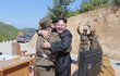 Severokorejský diktátor Kim Čong-un během údajně úspěšného raketového testu