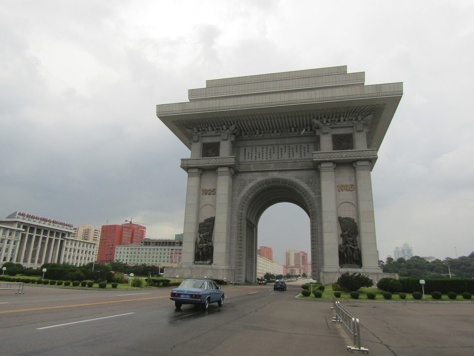 Vítězný oblouk v Pchjongjangu.