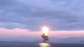 Japonsko varuje: Balistickou raketu KLDR sestřelíme.