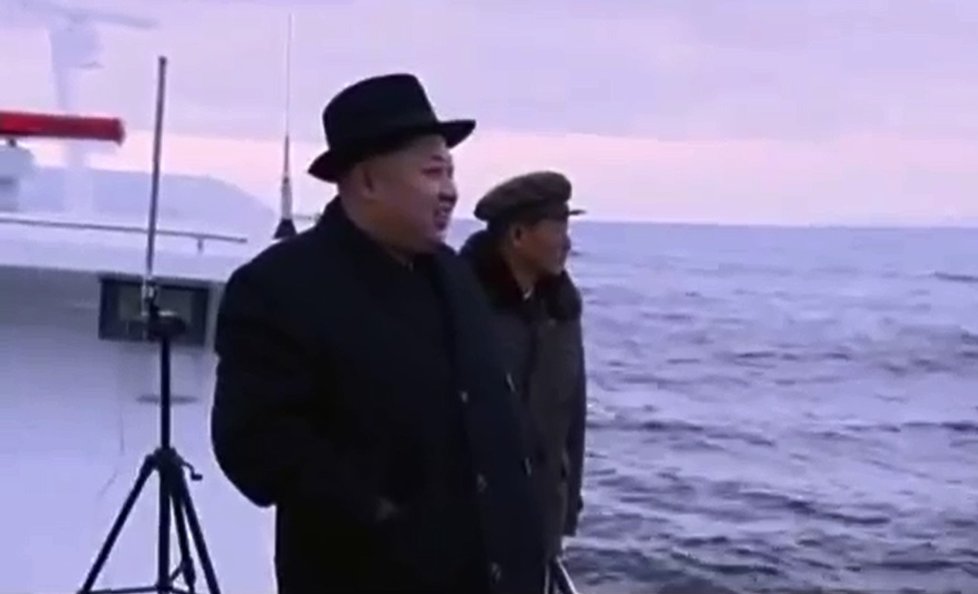 Kim Čong-un nadále provokuje a odpaluje další rakety.