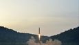 RB OSN rozšířila sankce proti KLDR kvůli raketovým zkouškám