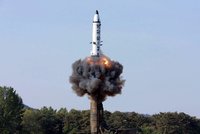 KLDR odpálila další raketu a chce „potopit“ Japonsko. USA: Tohle nebudeme tolerovat