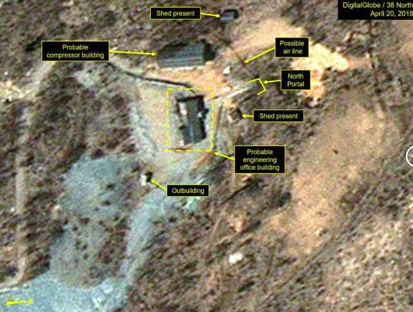 Satelitní snímky ukazují postupnou likvidaci severokorejského jaderného střediska, (20.04.2018).