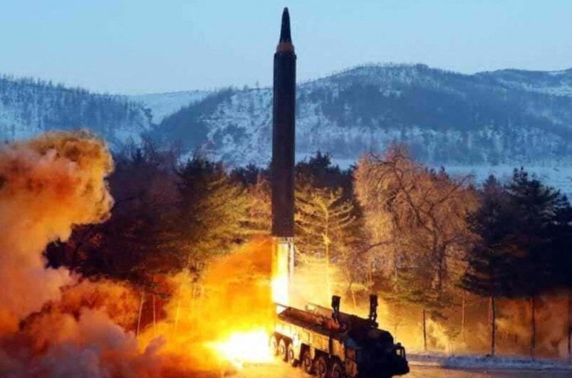 Severní Korea provedla největší raketový test od roku 2017.